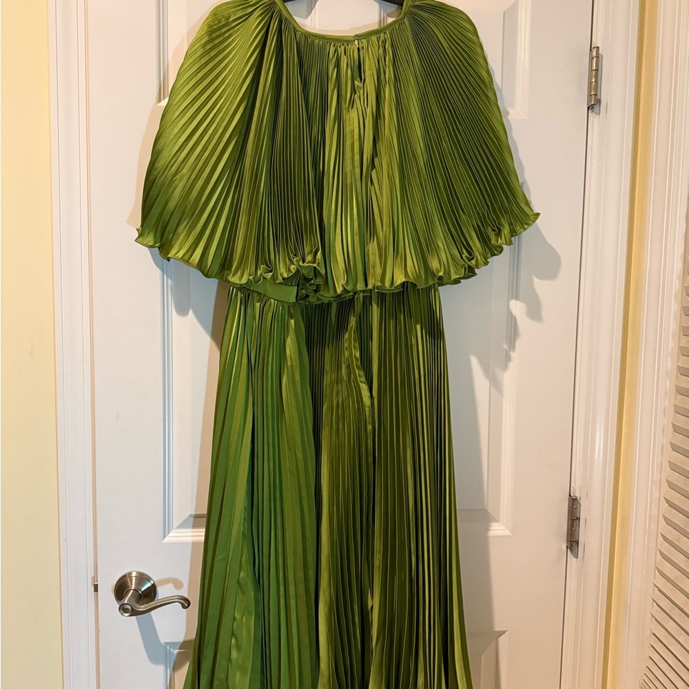 Mac Duggal Apple Green Pleated Caplet Dress - Picture 3 of 5
